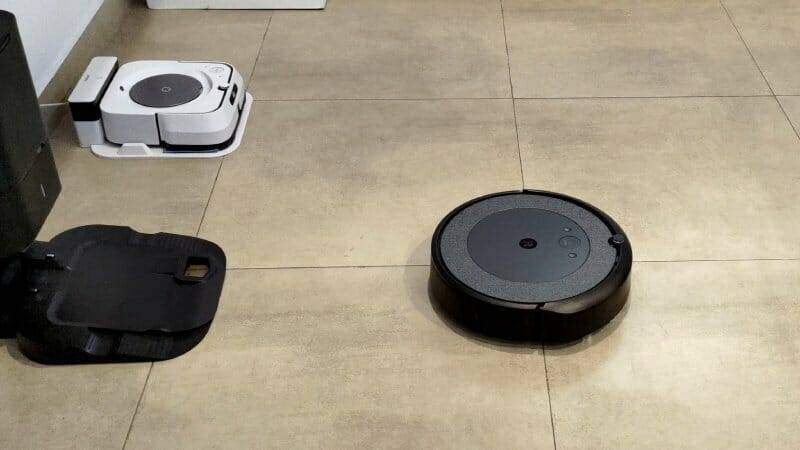 Robot "Roomba" de limpieza compatible con Alexa