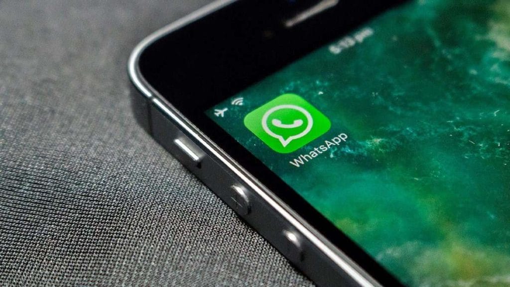 abrir Whatsapp para ver posible infidelidad